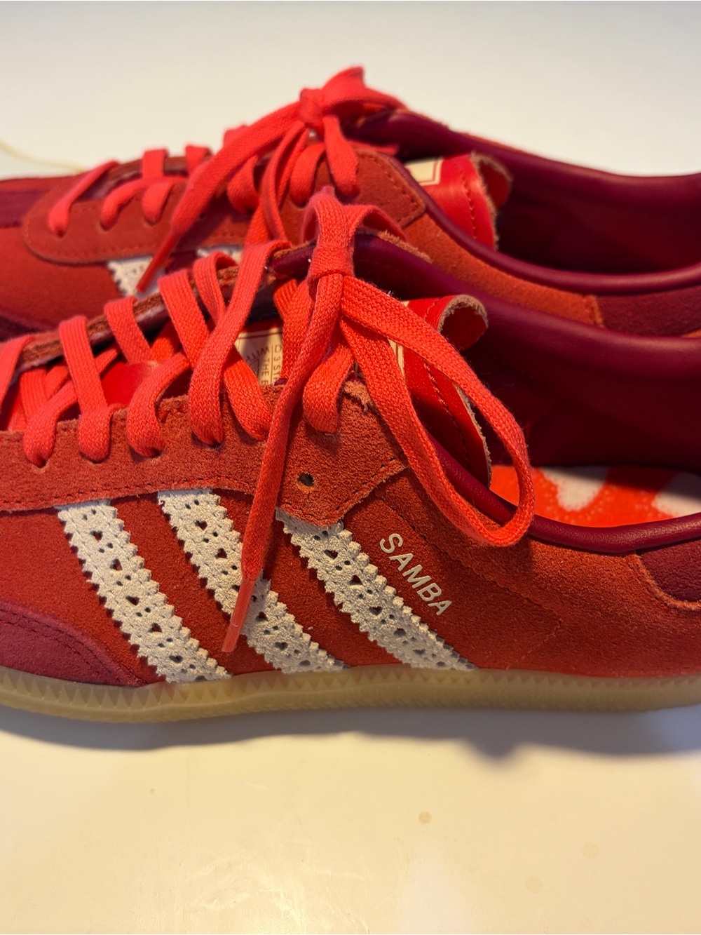 Adidas Samba Valentine’s limited edition Suede Sneakers Red & White 8 women - Picture 3 of 11